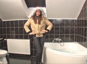Here we have another winter outfit, worn where we like the most, the bathtub. Before the clip Michaela was concerned about whether or not the jacket would be ruined because it's the first time she wore it. Fortunately for her, the jacket remained intact a