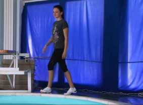 In this update we have Simonne, in what was a custom video production. Simonne wears sporty outfit, capri leggings, a t-shirt and sport shoes with socks on. She will not take of the shoes but she will be dunked plenty of times during the eleven minutes se