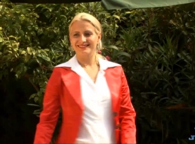 Lili is wearing one of her working outfits, black jeans, high heels and a satin jacket with white shirt.

NOTE: This update contains a 10 minutes video encoded at 720p HDV standard and 158 high resolution pictures, which can be downloaded as well as any