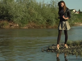 Just the other day on the BLOG, someone asked me if we will have more sessions with Madalina and here is one for the casual wetlook fans. 
Madalina is having fun in a river wearing leggings, skirt and a leather jacket.